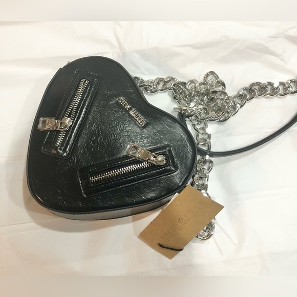 Steve Madden black crinkled zippered heavy chain heart shaped crossbody‎ bag new - Picture 17 of 17